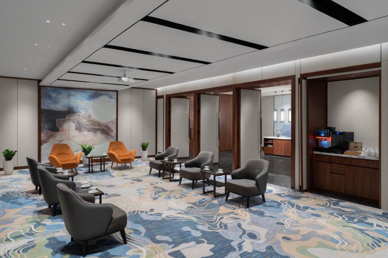 Crowne Plaza Vinh Yen City Centre By Ihg Экстерьер фото