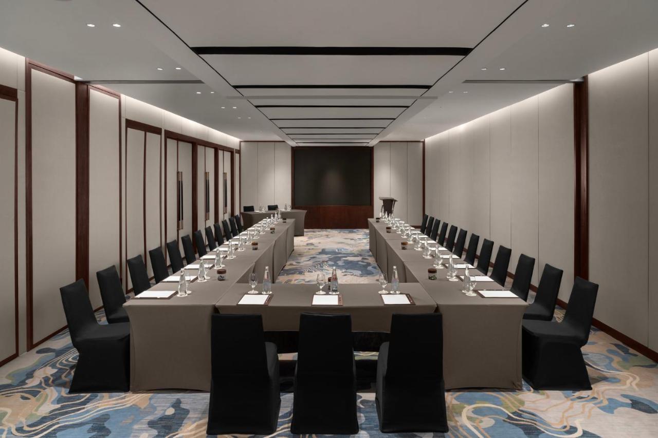 Crowne Plaza Vinh Yen City Centre By Ihg Экстерьер фото